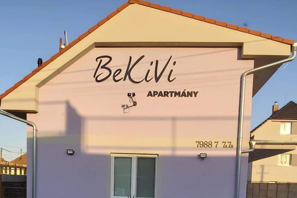 Bekivi Apartmany Dunajská Streda Exterior photo