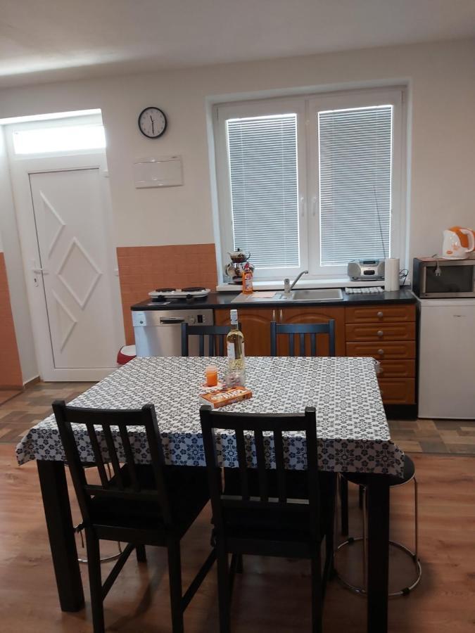 Bekivi Apartmany Dunajská Streda Exterior photo