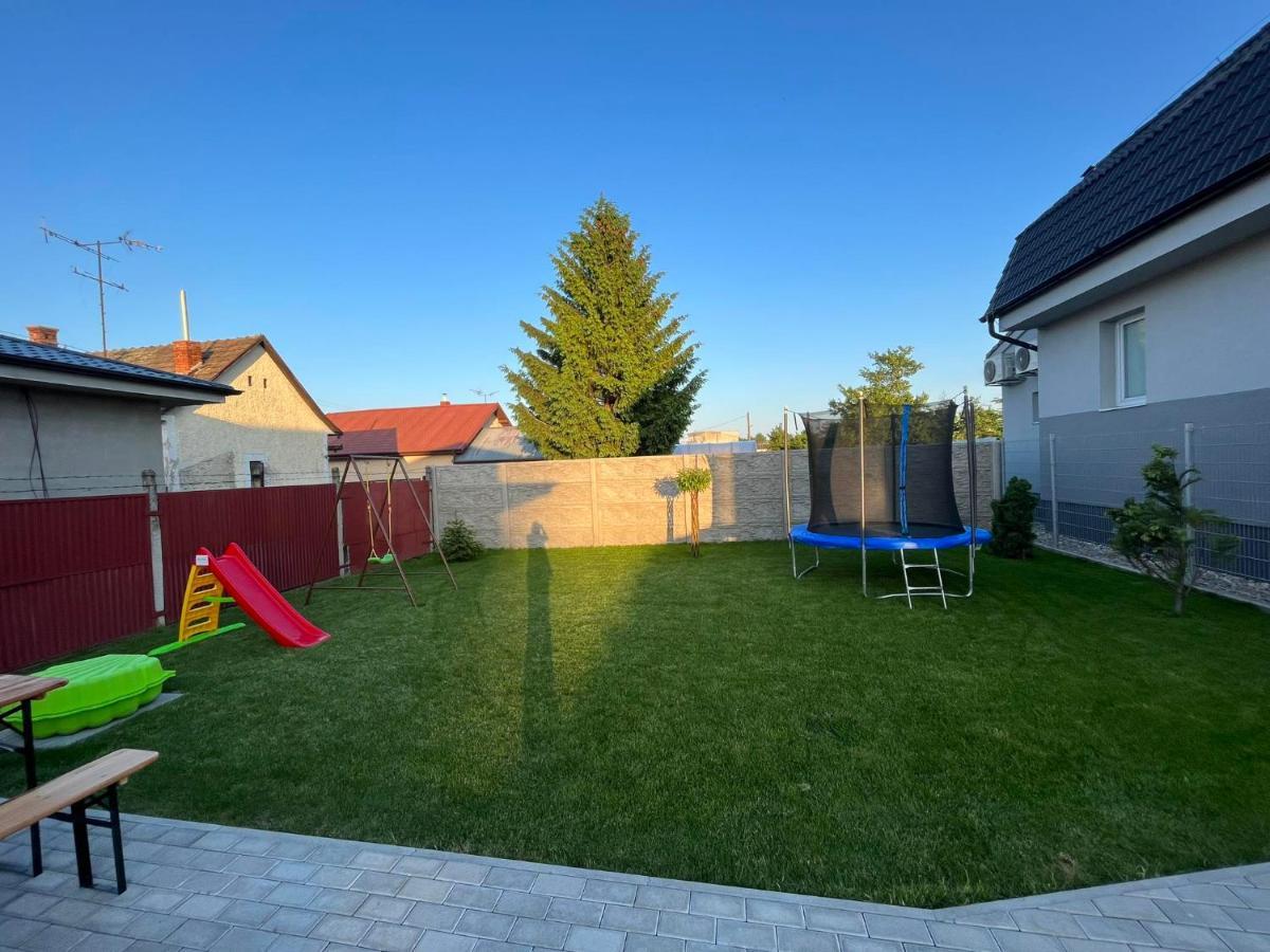 Bekivi Apartmany Dunajská Streda Exterior photo